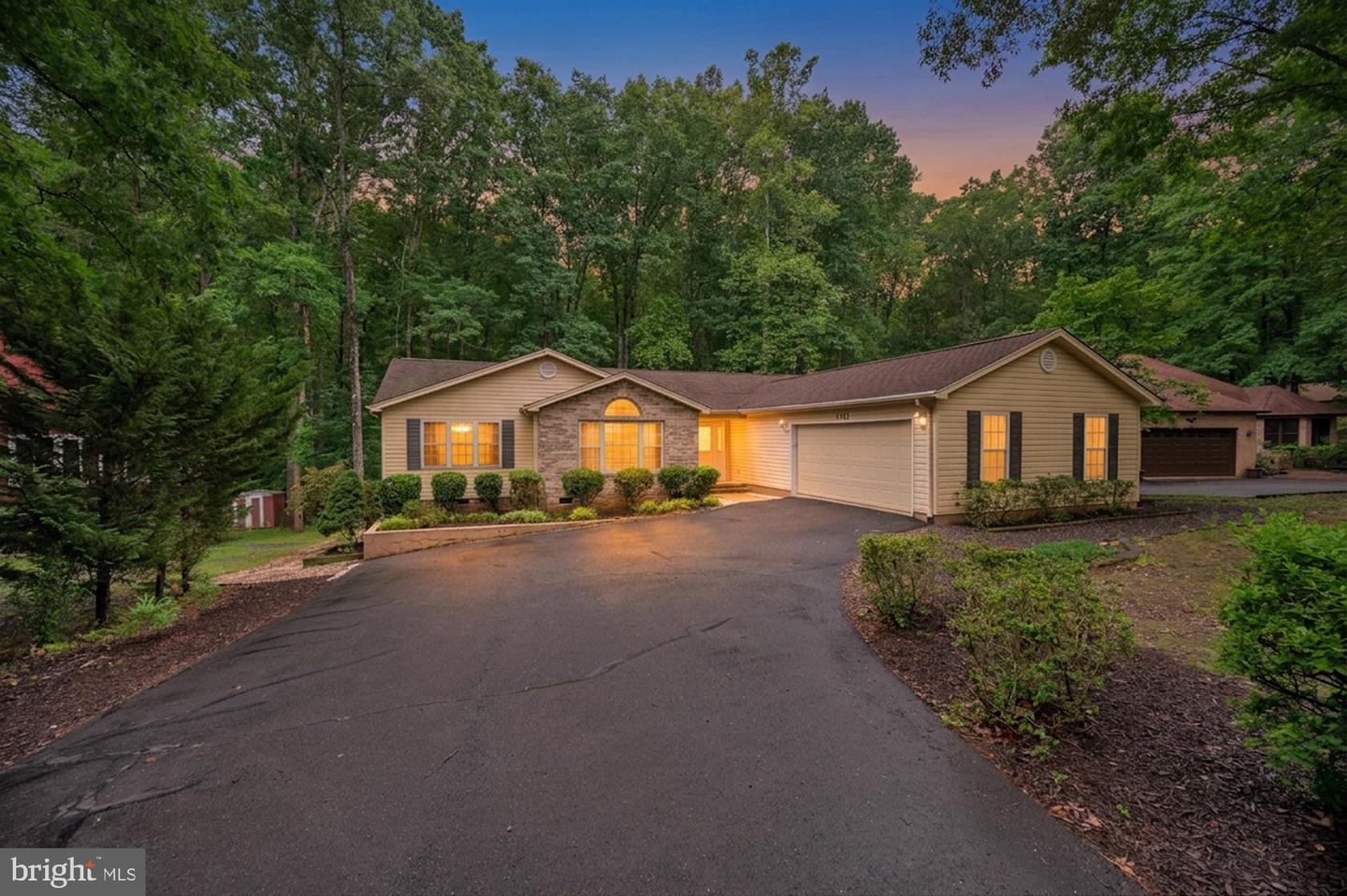 1011 Eastover Parkway