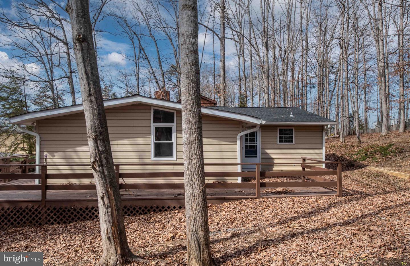116 Lakeview Parkway