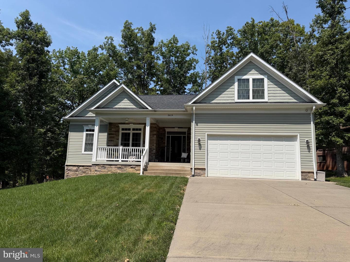 3619 Lakeview Parkway