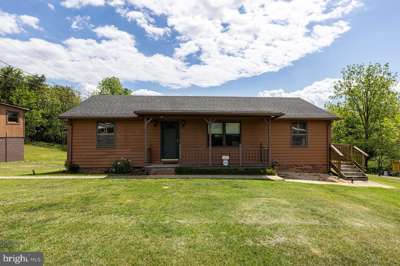 113 Dock Street, Luray