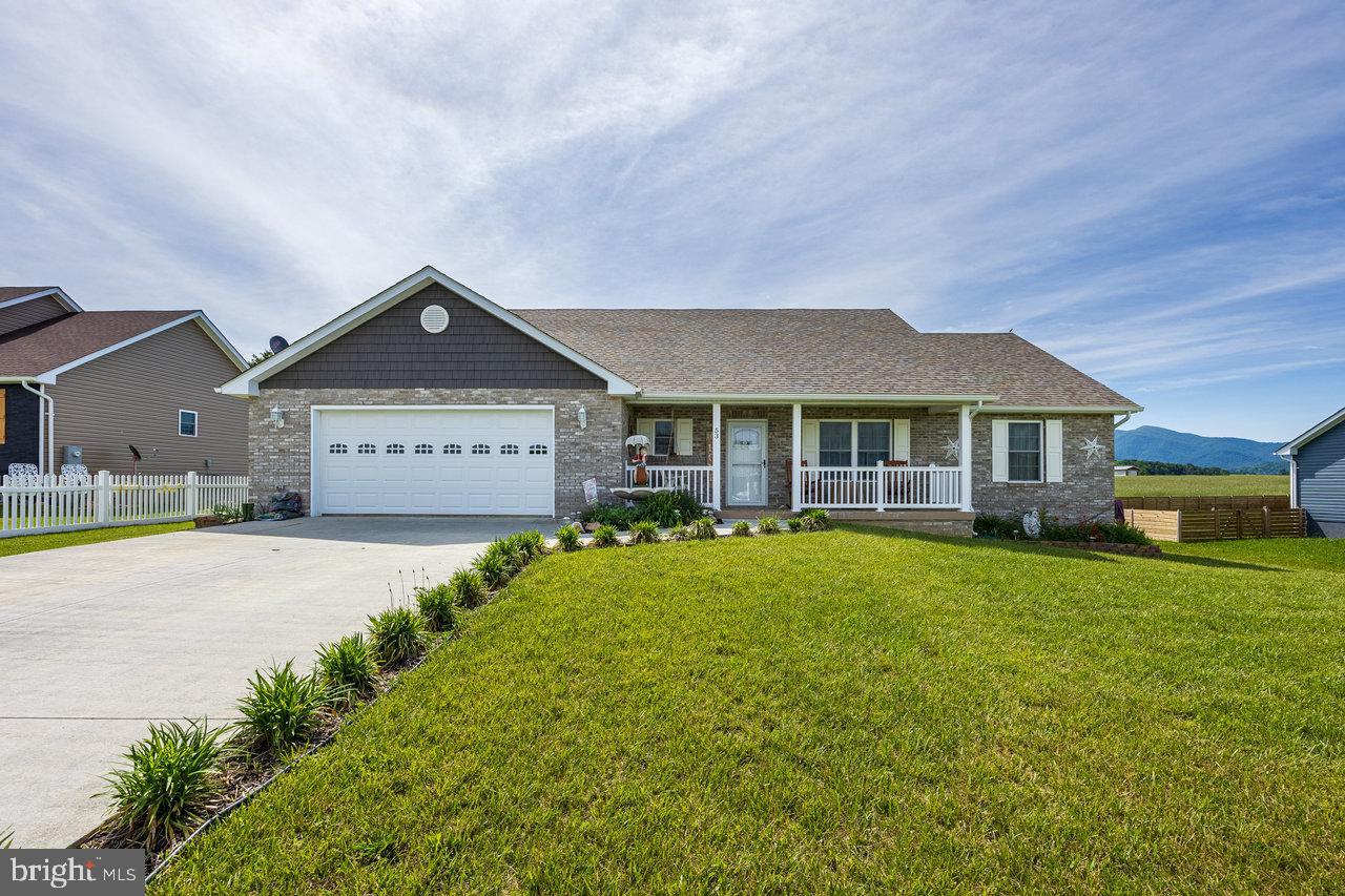 53 Arthur Lane, Luray