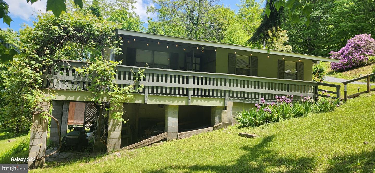 1373 Park Line Road, Stanley