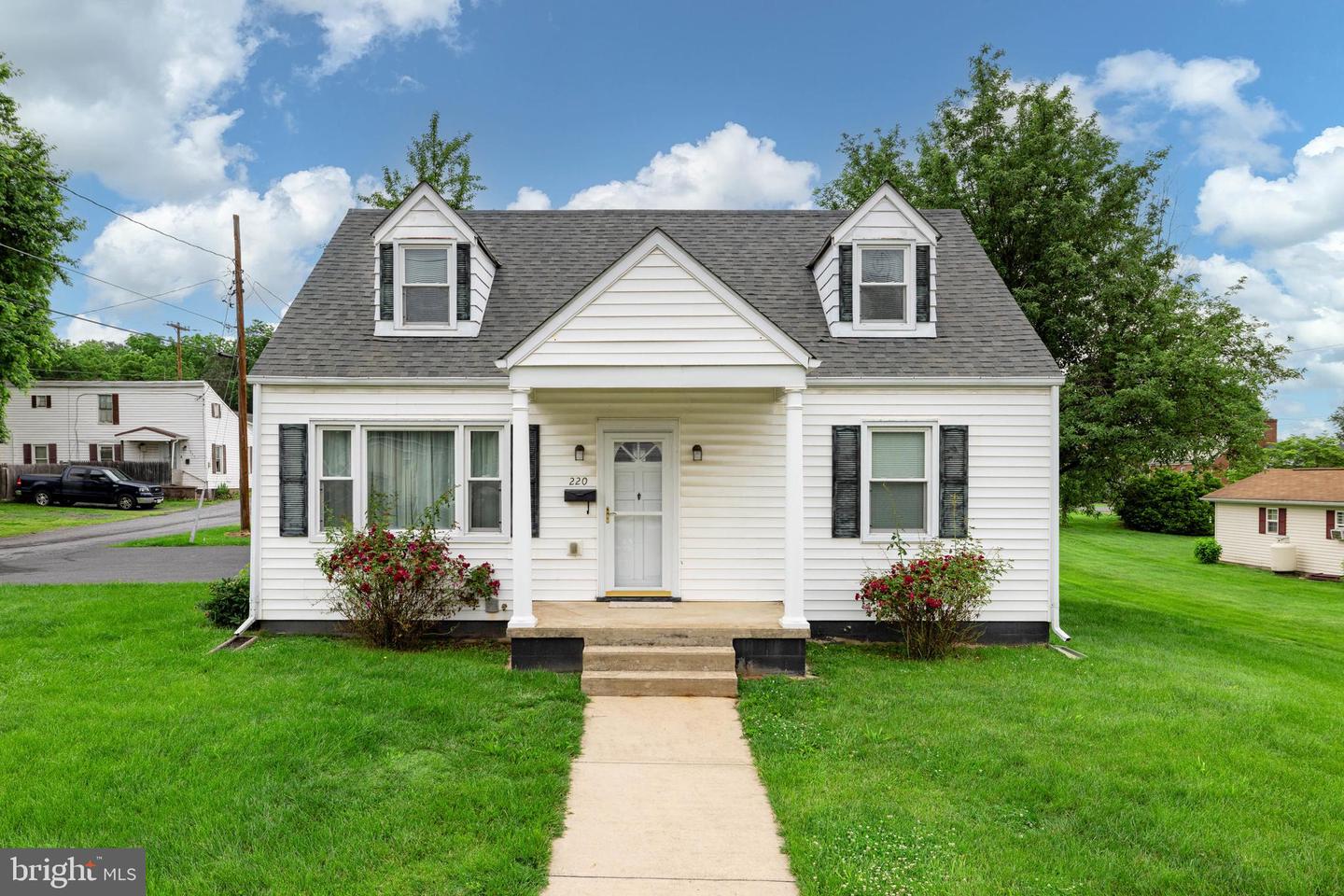 220 Mechanic Street, Luray