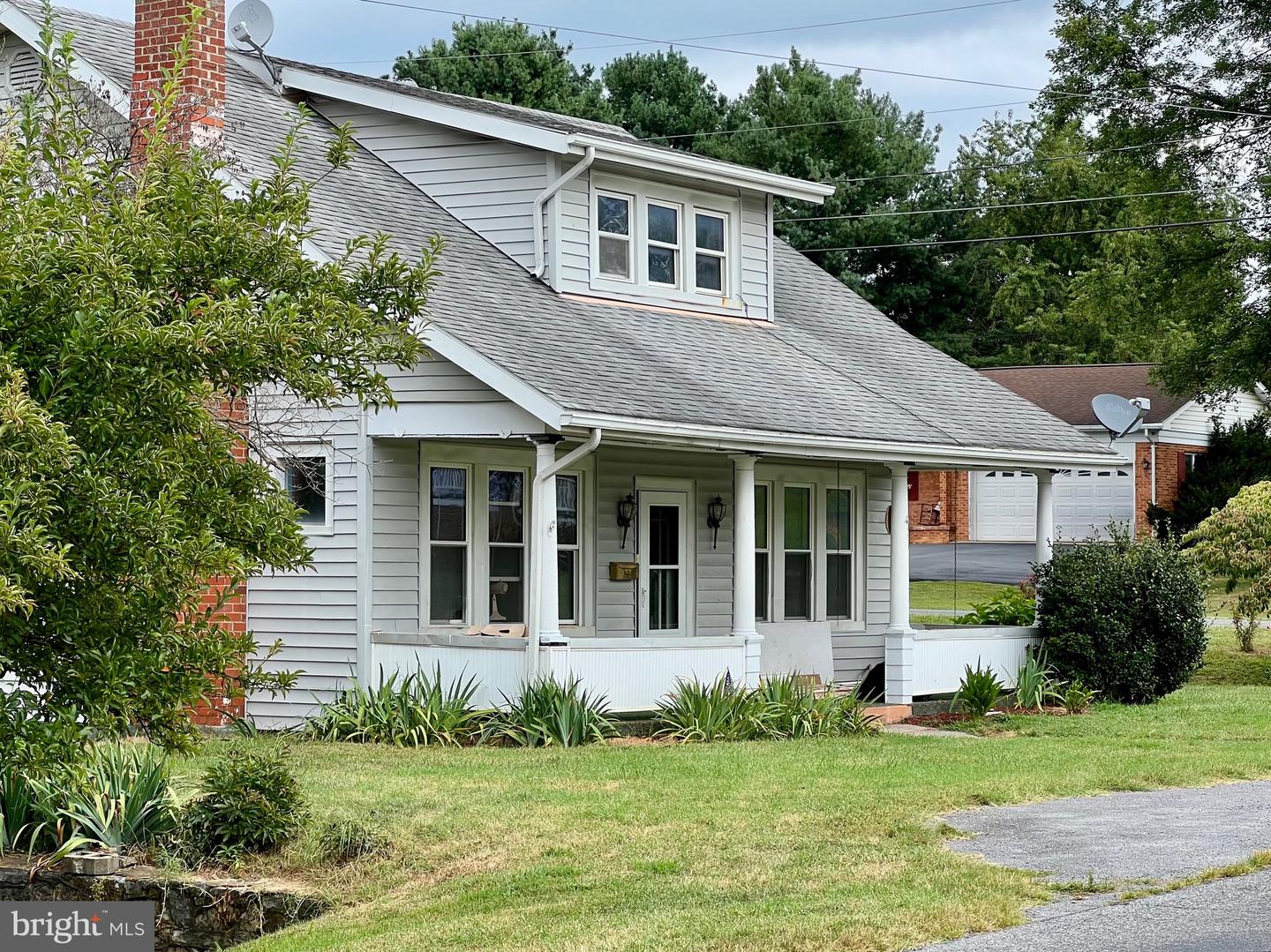 411 Shenandoah Avenue, Shenandoah