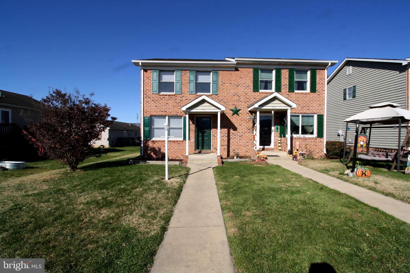 216 Fourth Street, Luray