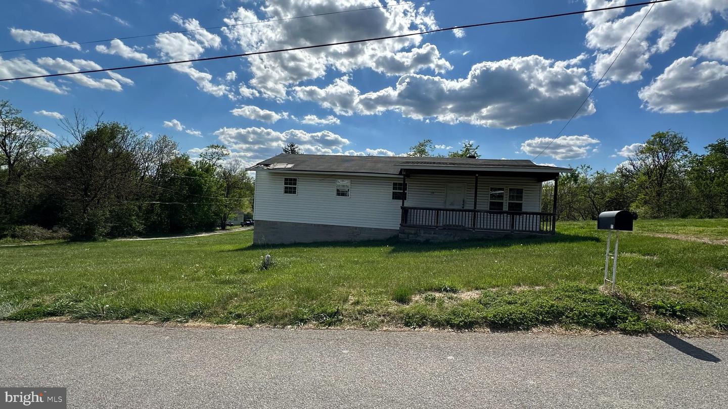 109 Bixlers Ferry Road, Luray