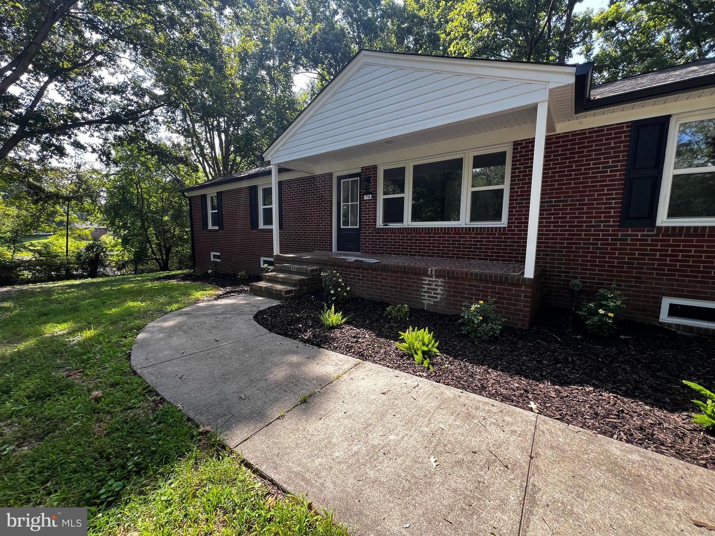 716 Old Wagner Road, Petersburg