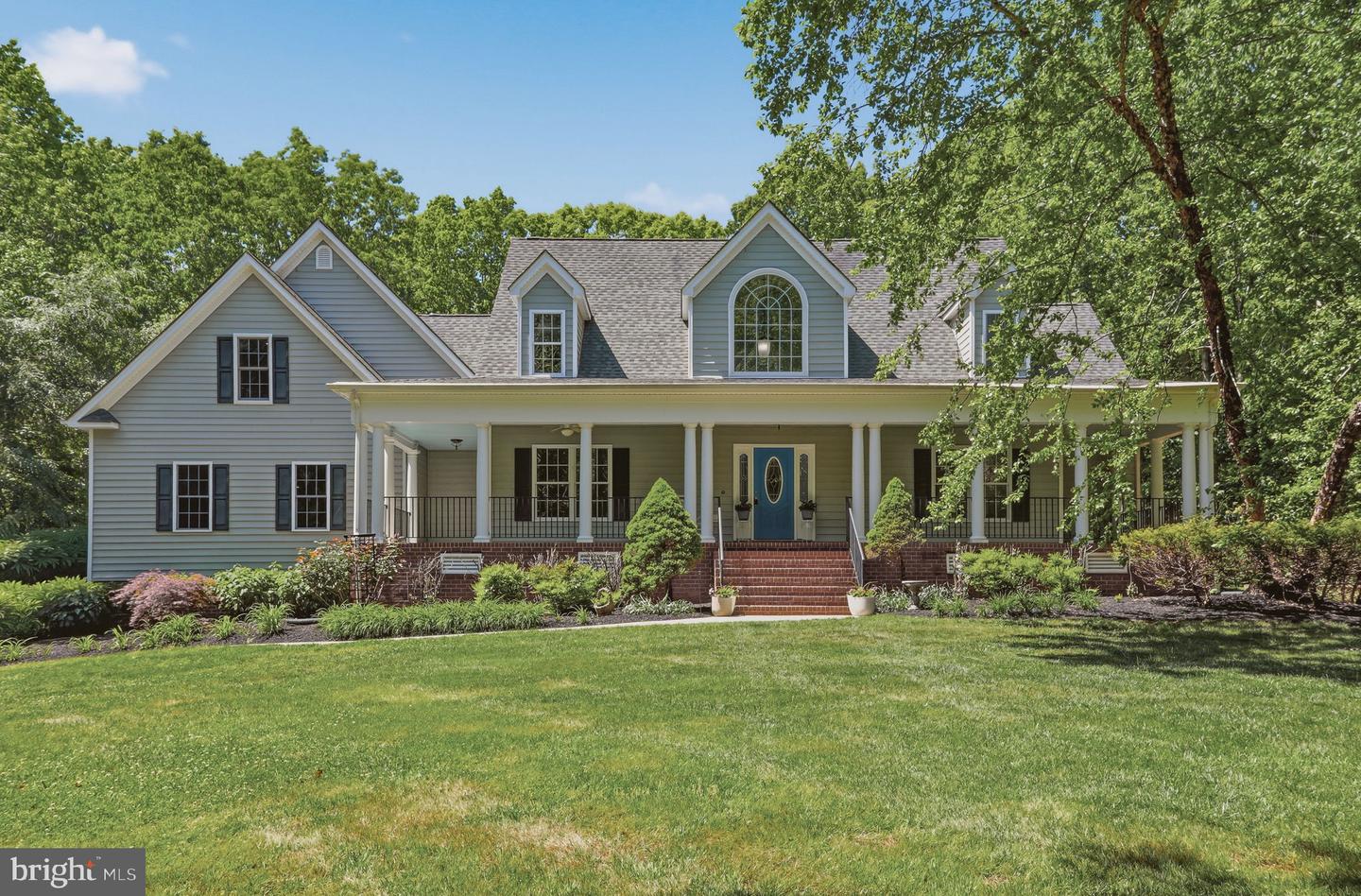 2633 Genito Road, Powhatan