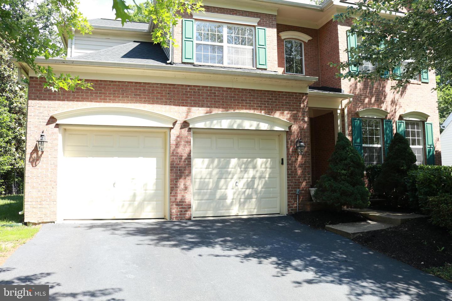 16675 Leocrie Place, Woodbridge