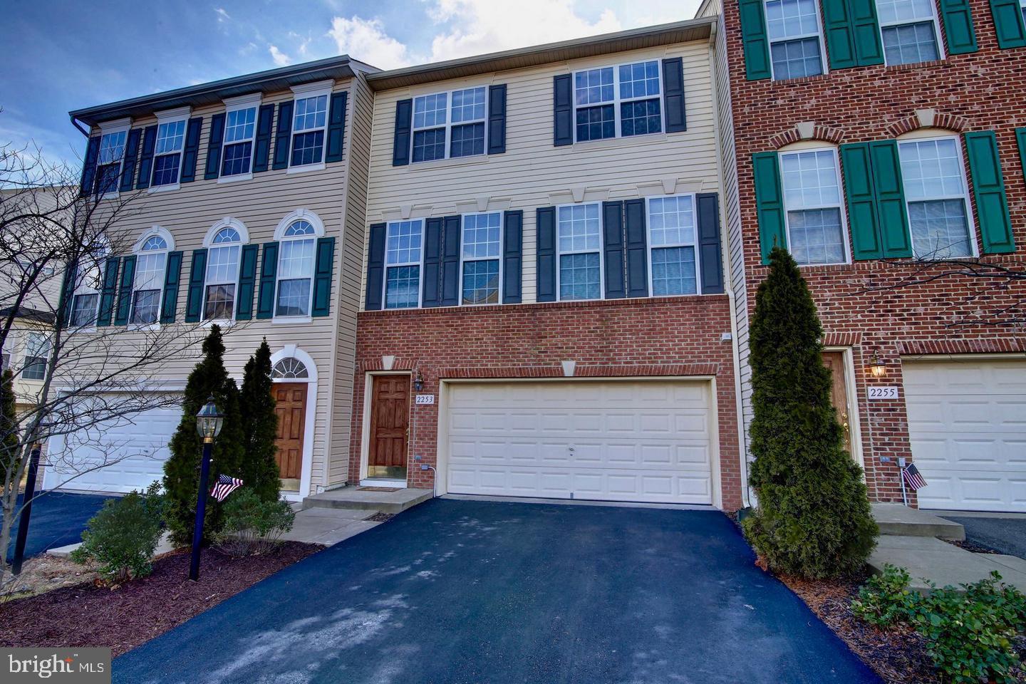 2253 Henry Watts Loop, Woodbridge
