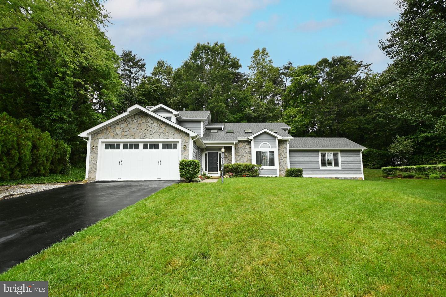 15410 Wicker Court, Woodbridge