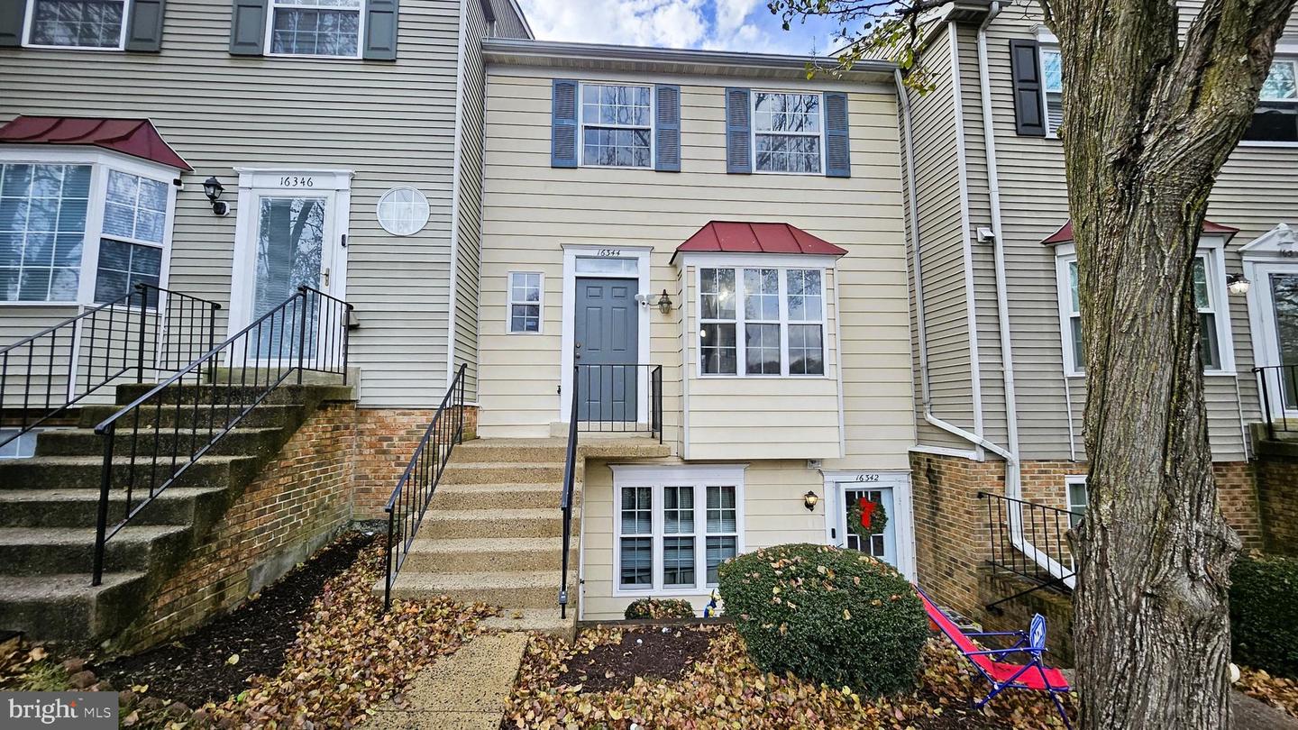 16344 Taconic Circle, Montclair