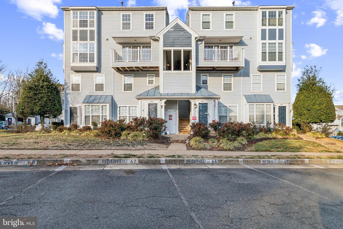 3814 Clore Place #303, Woodbridge