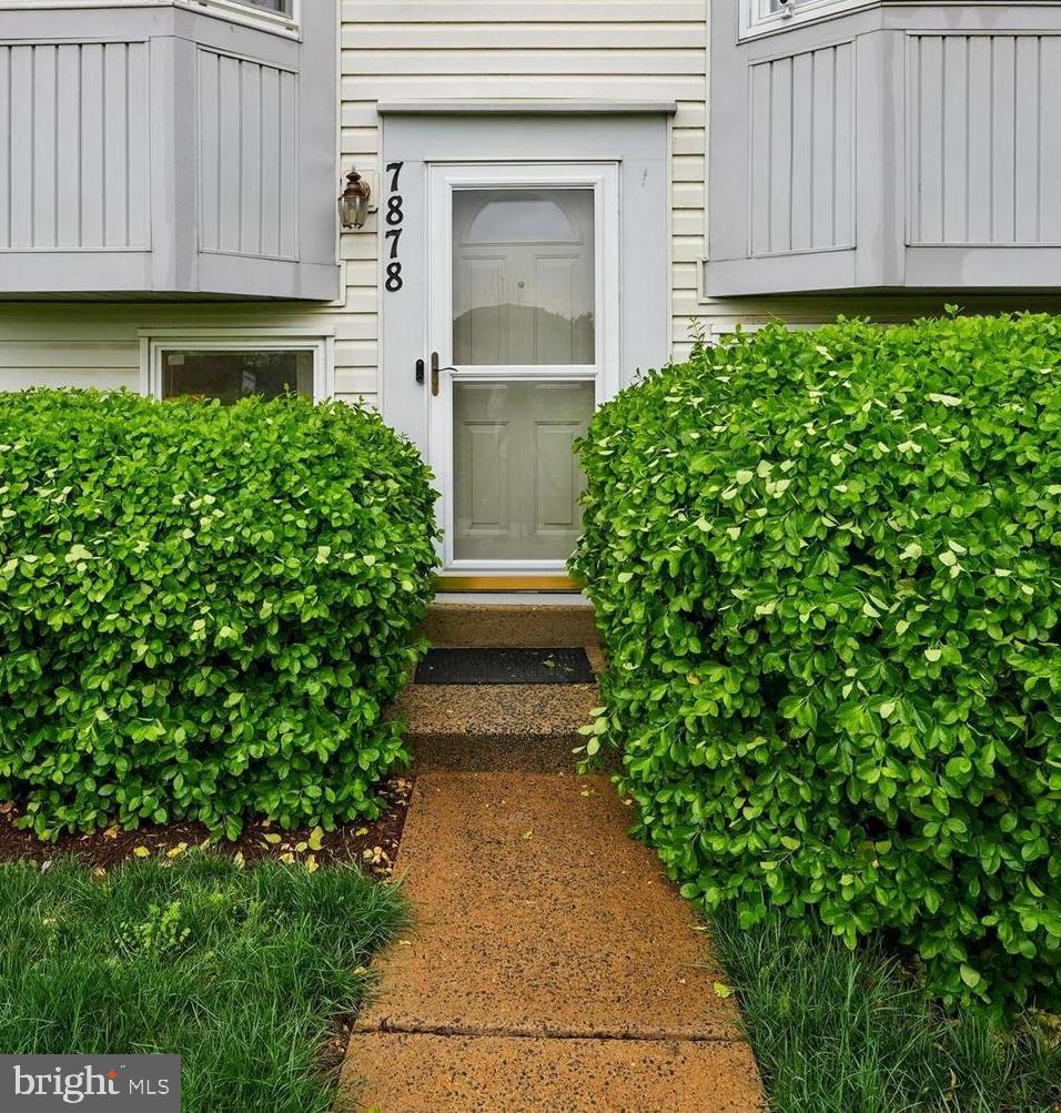 7878 Brighton Way, Manassas