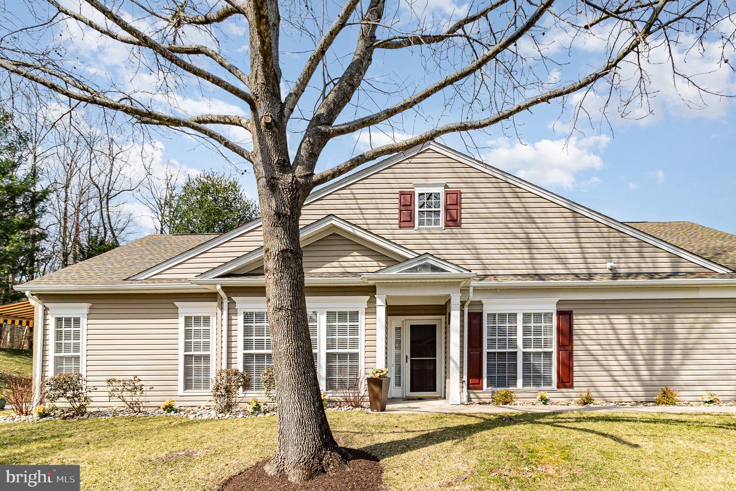 1951 Mobilia Court, Woodbridge