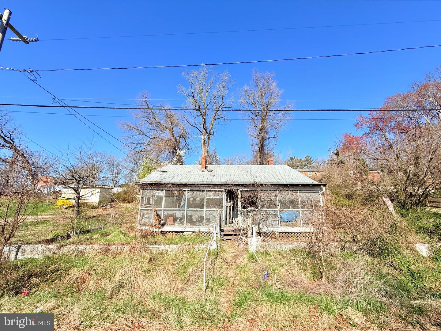 18512 Corby Street, Triangle