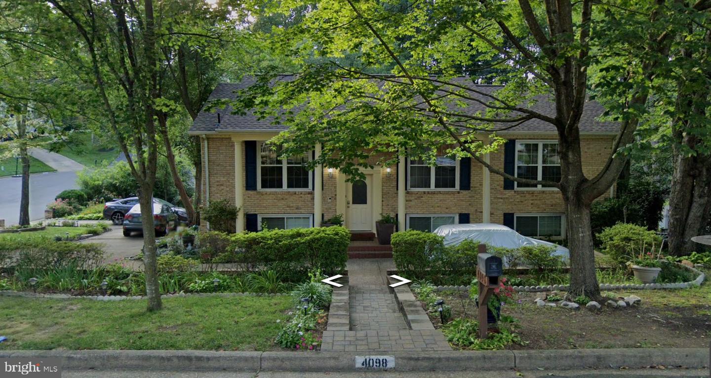 4098 Camelot, Montclair