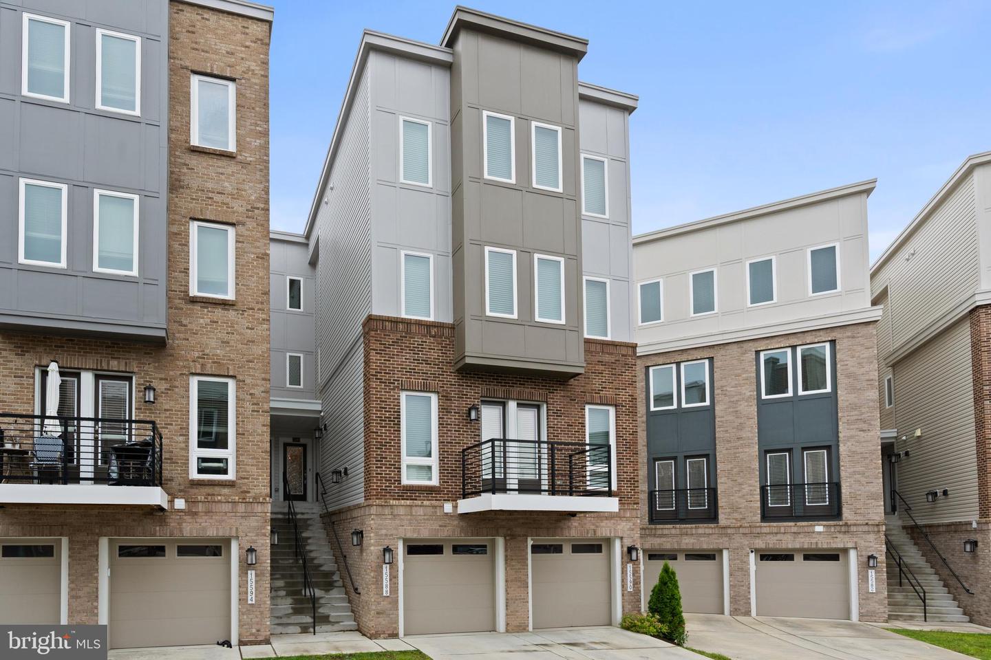 15590 Grade Line Place, Woodbridge