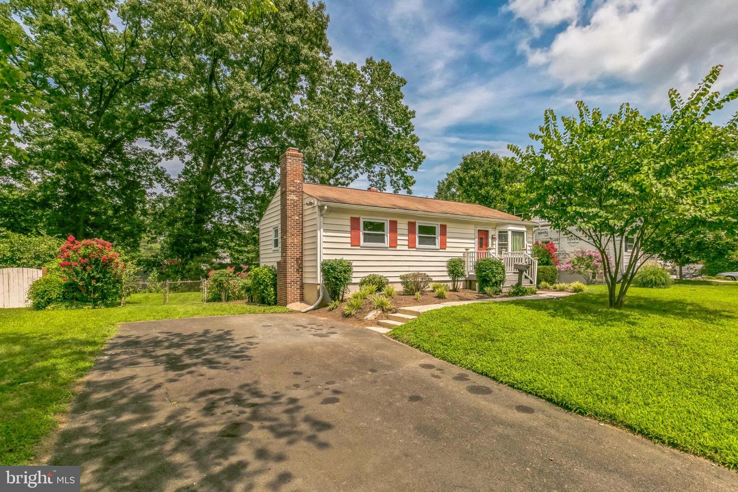 15017 Alaska Road, Woodbridge