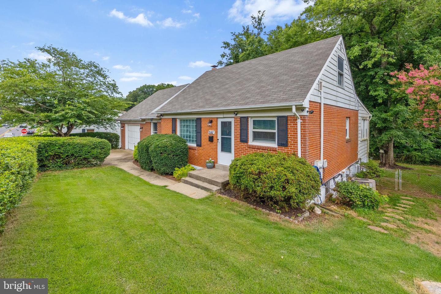 3587 Forestdale Avenue, Woodbridge