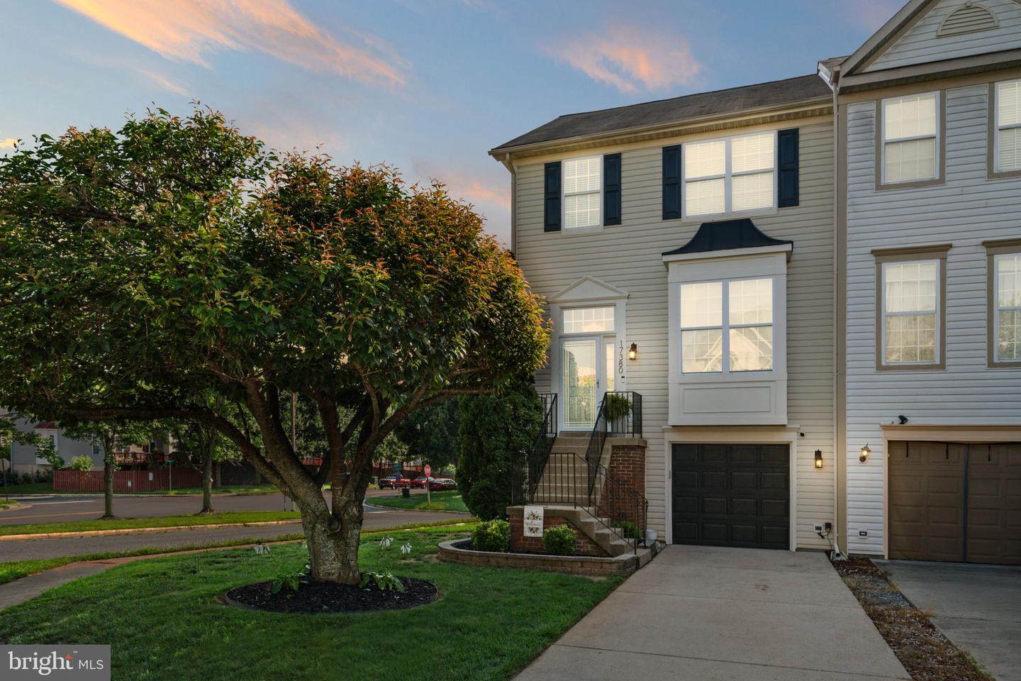 17380 Hot Springs Way, Dumfries