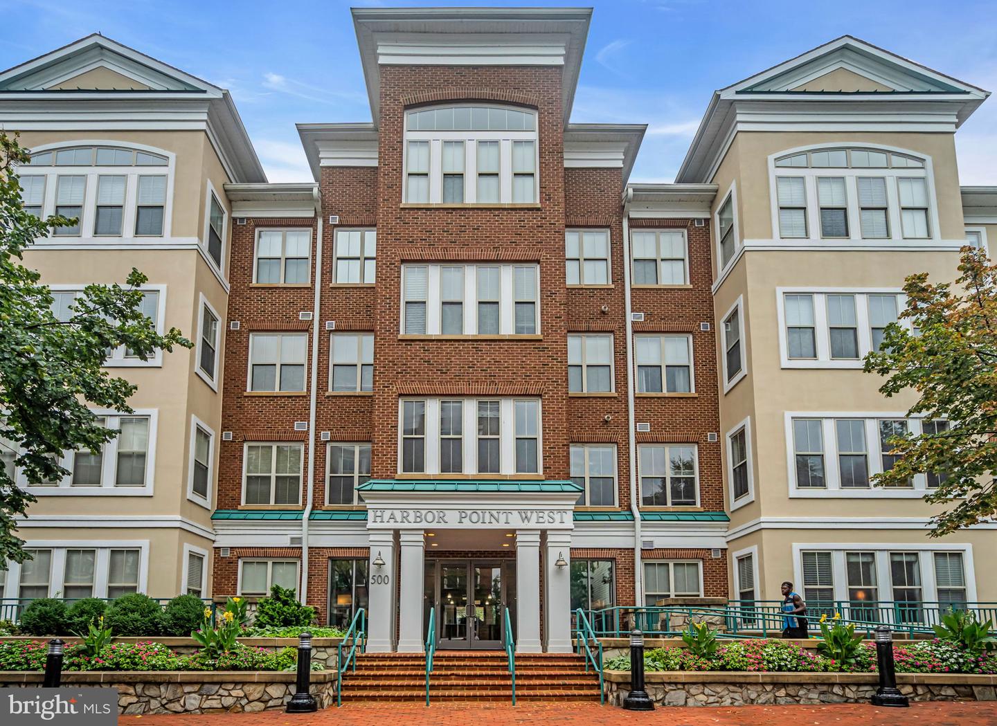 500 Belmont Bay Drive #105 W, Woodbridge