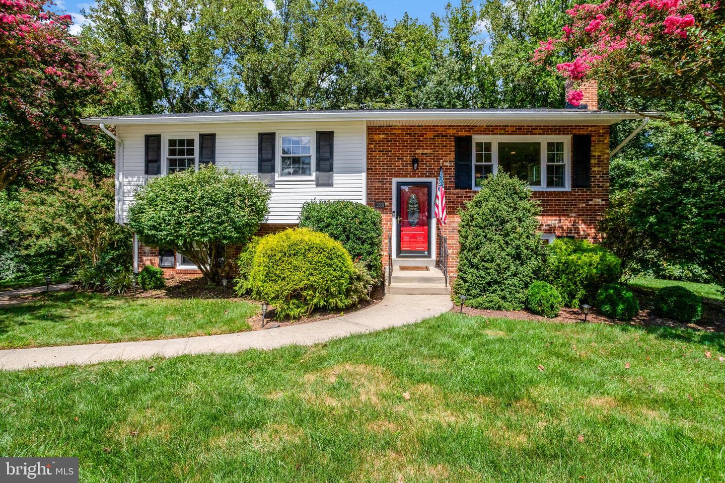 12301 Helm Court, Woodbridge
