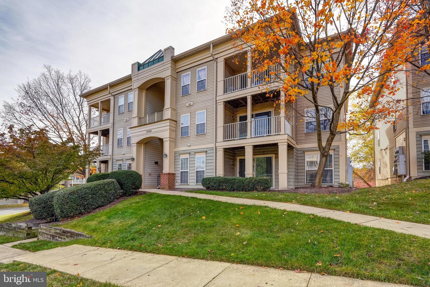 1066 Gardenview Loop #304, Woodbridge