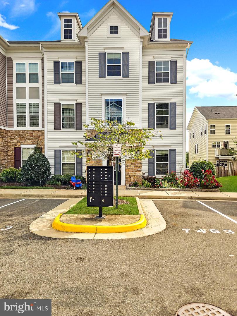 7465 Riding Meadow Way #42, Manassas