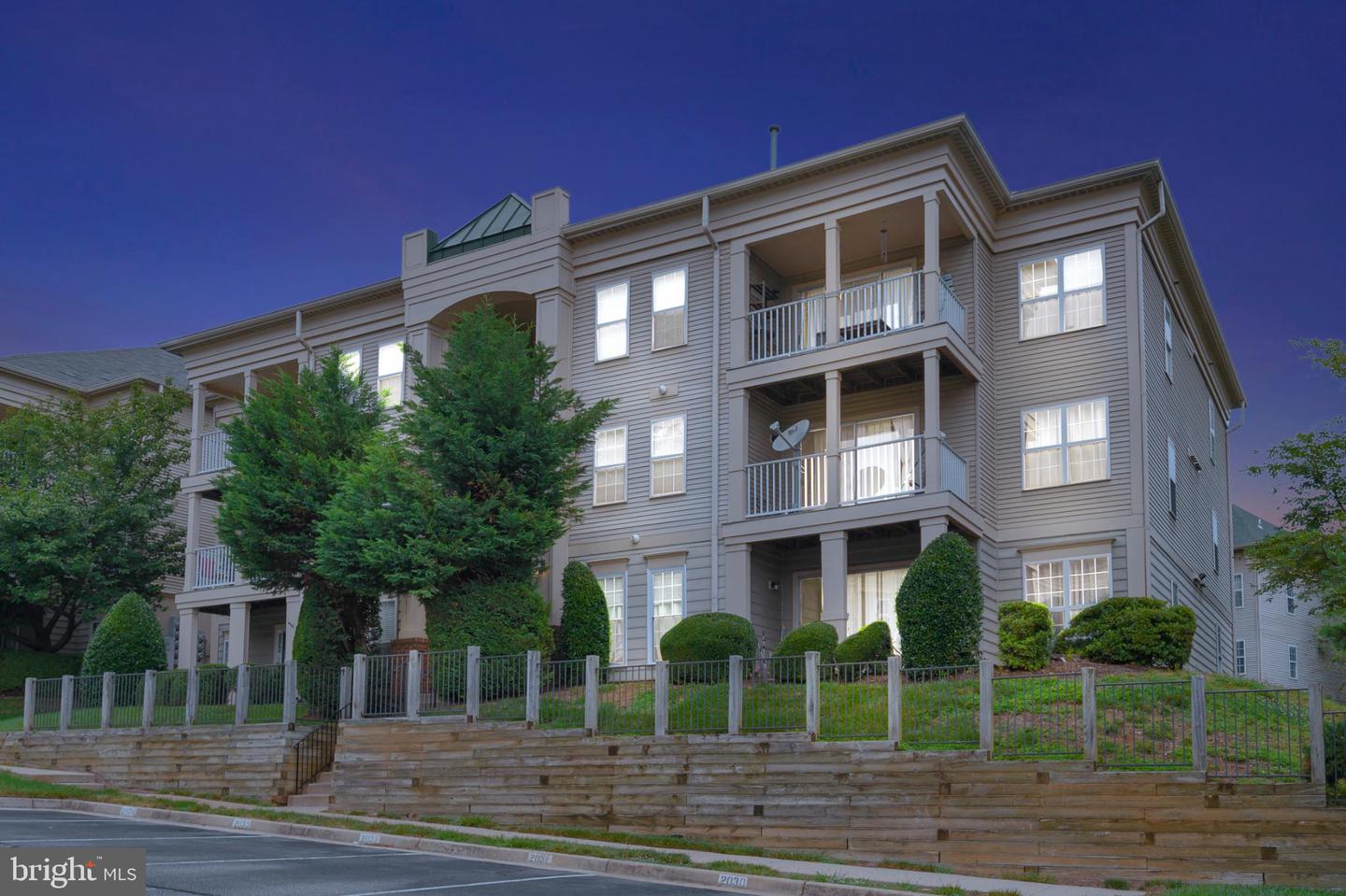 1067 Gardenview Loop #302, Woodbridge