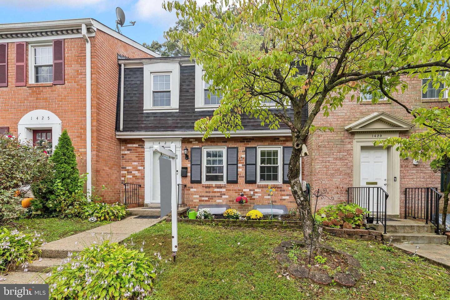 1427 Admiral Drive, Woodbridge
