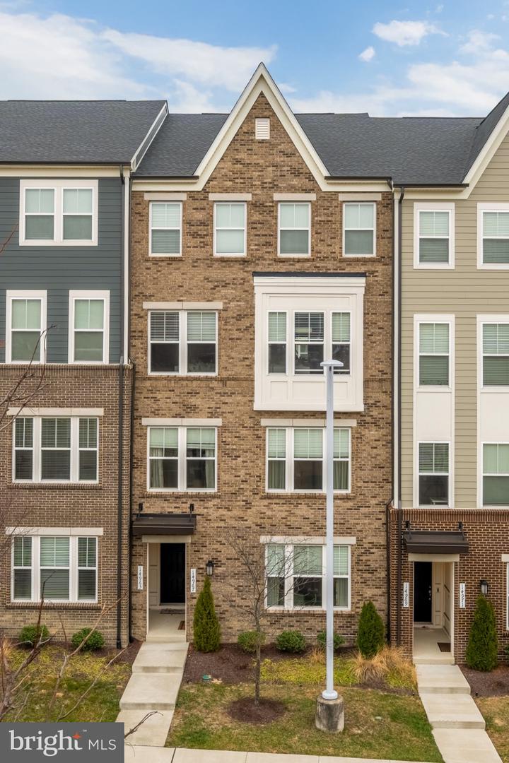 14967 River Walk Way, Woodbridge