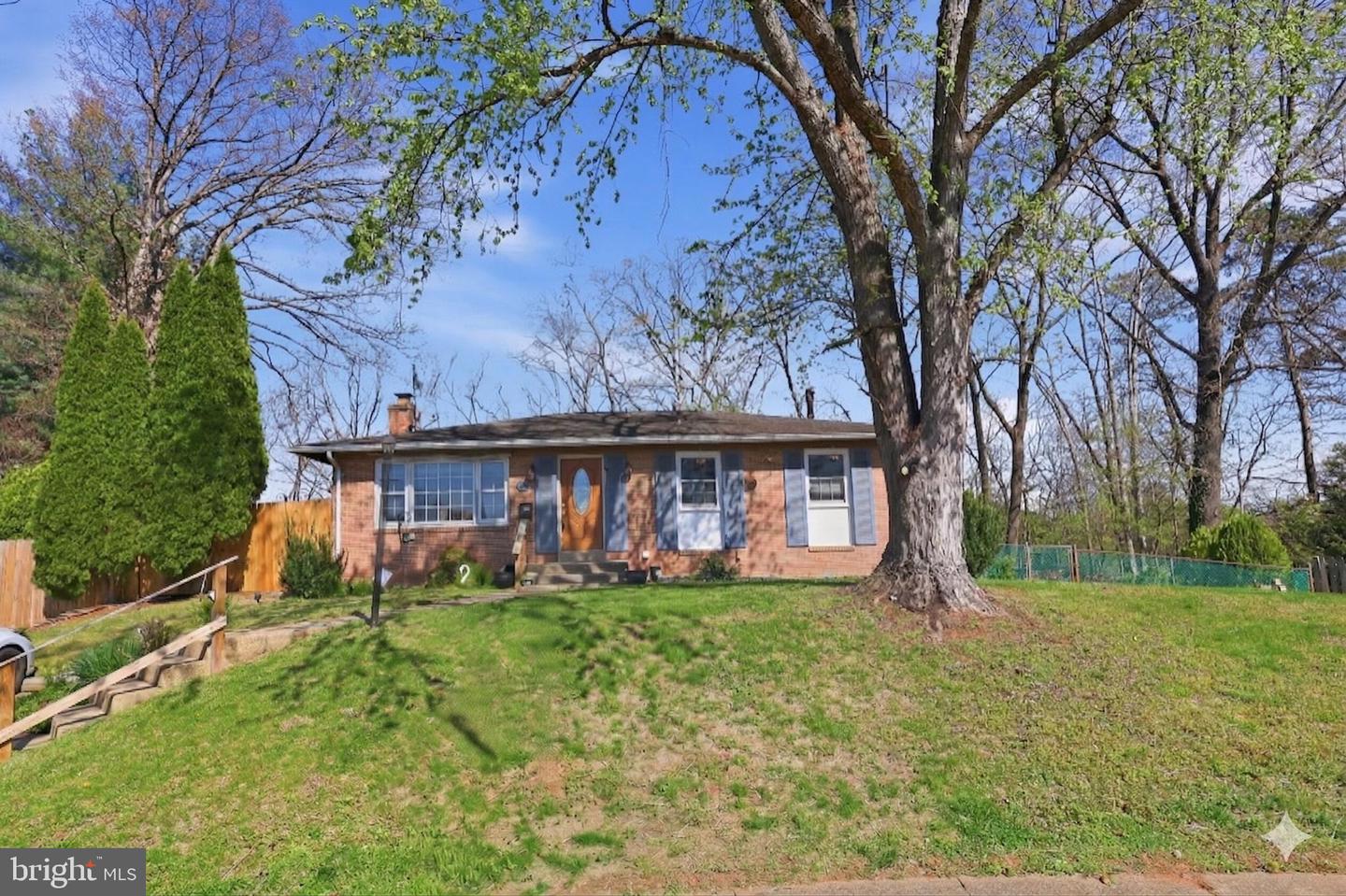 7605 Rosbury Court