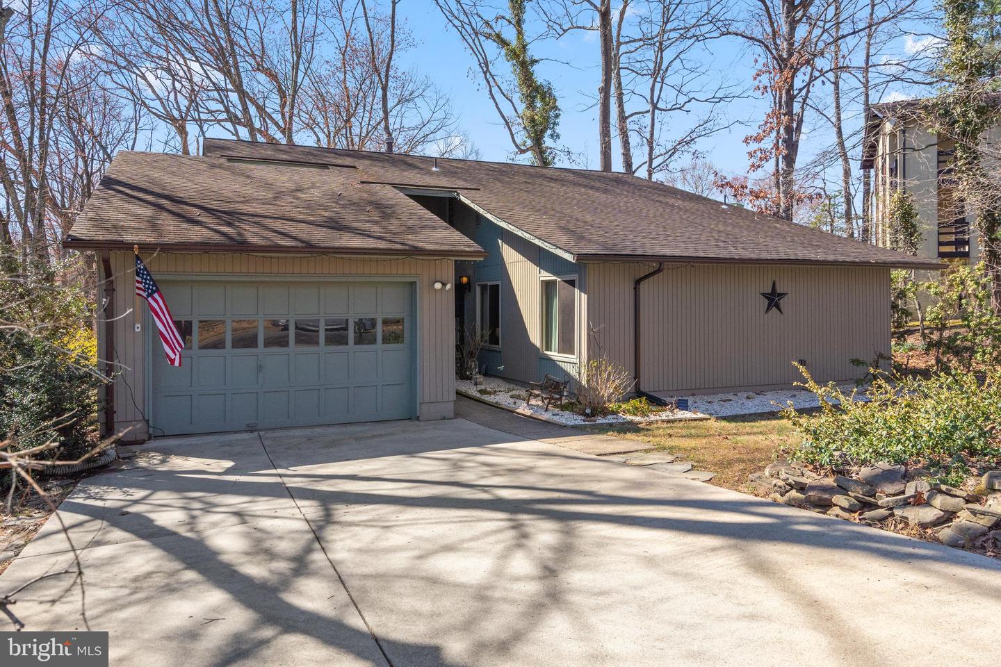 2617 Woodfern Court, Woodbridge