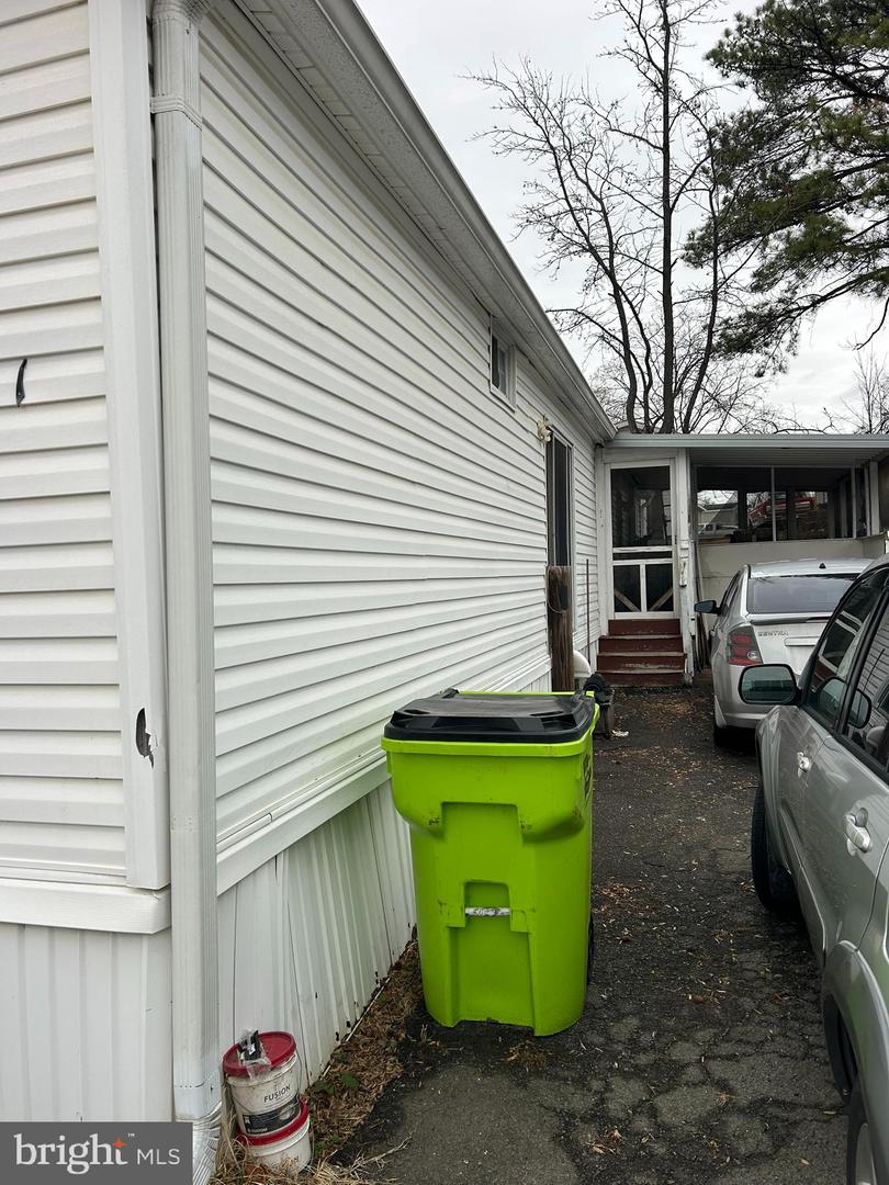 101 Dumfries Drive #101