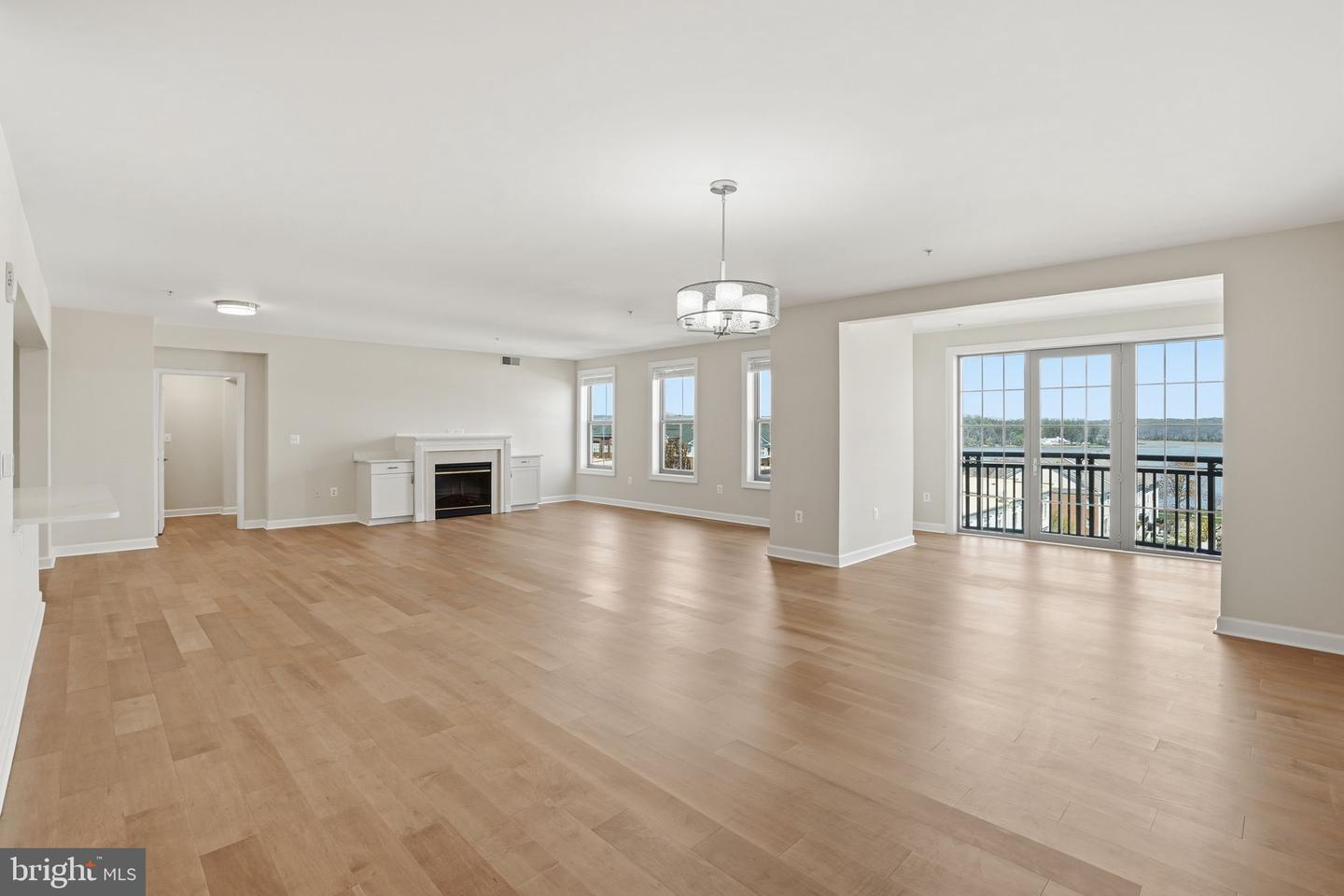 485 Harbor Side Street #604