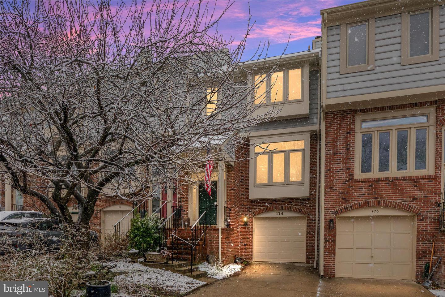 124 E Colonial Drive, Occoquan