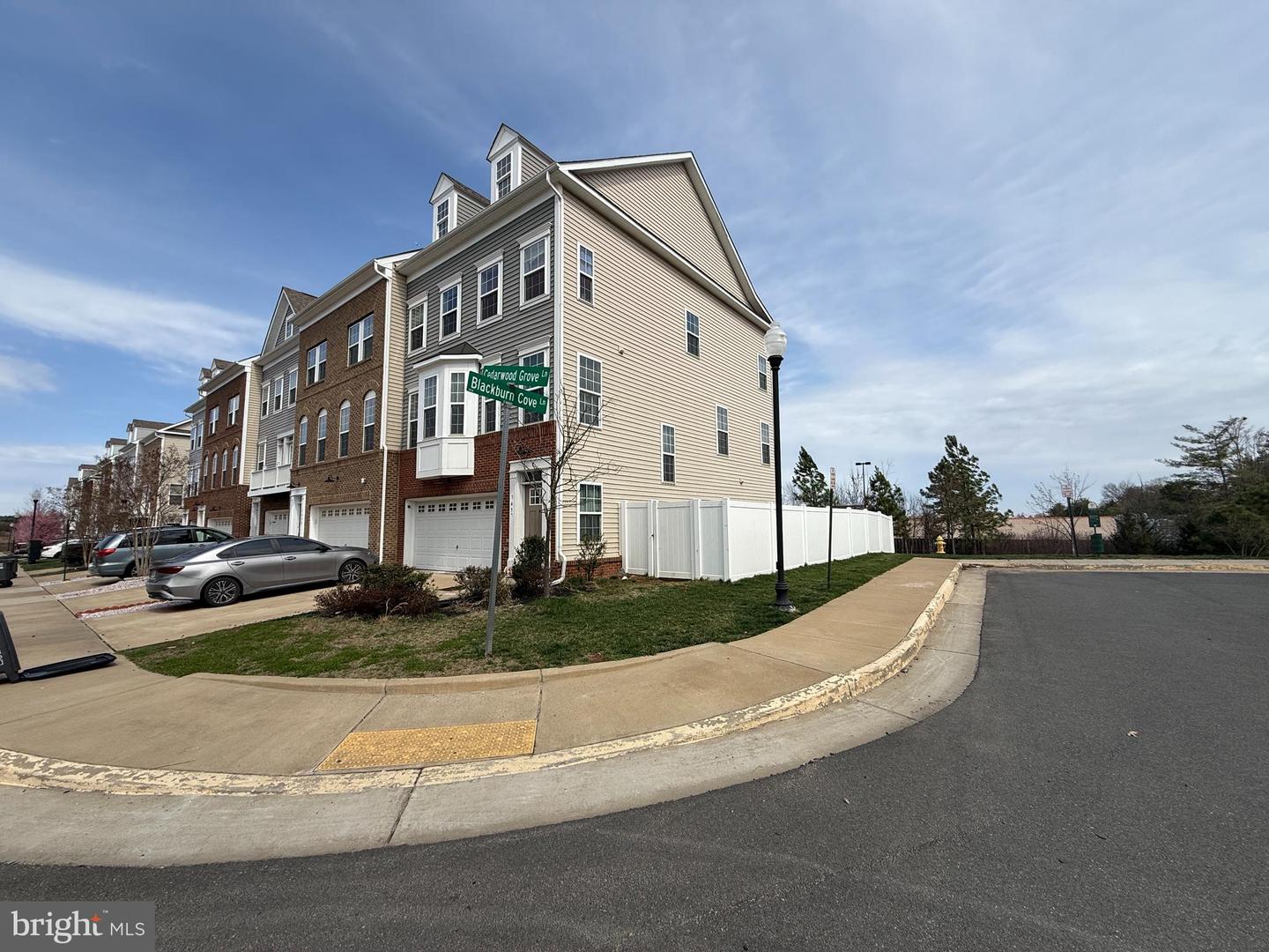 7437 Cedarwood Grove Lane
