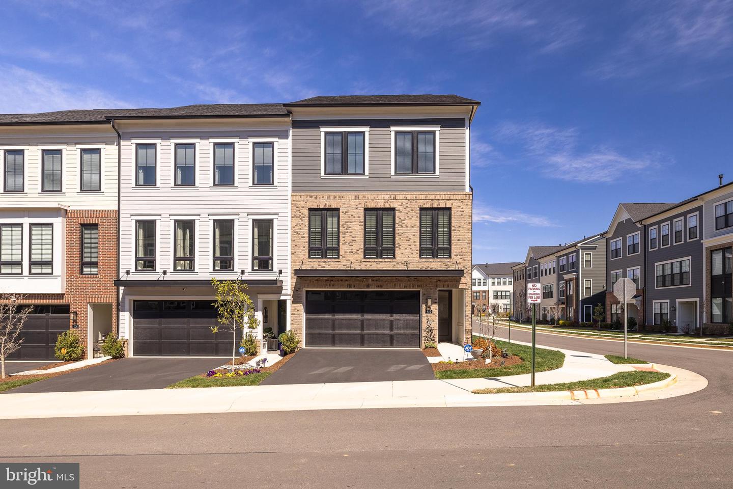 620 Angelfish Way, Woodbridge
