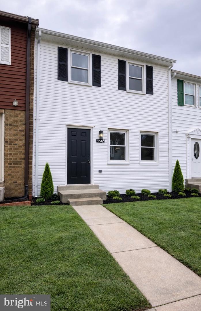4612 Charlton Court, Woodbridge