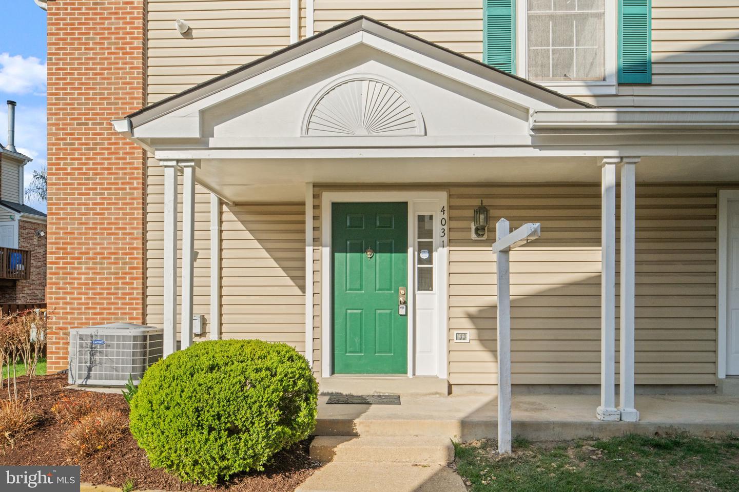 4031 Chetham Way, Woodbridge