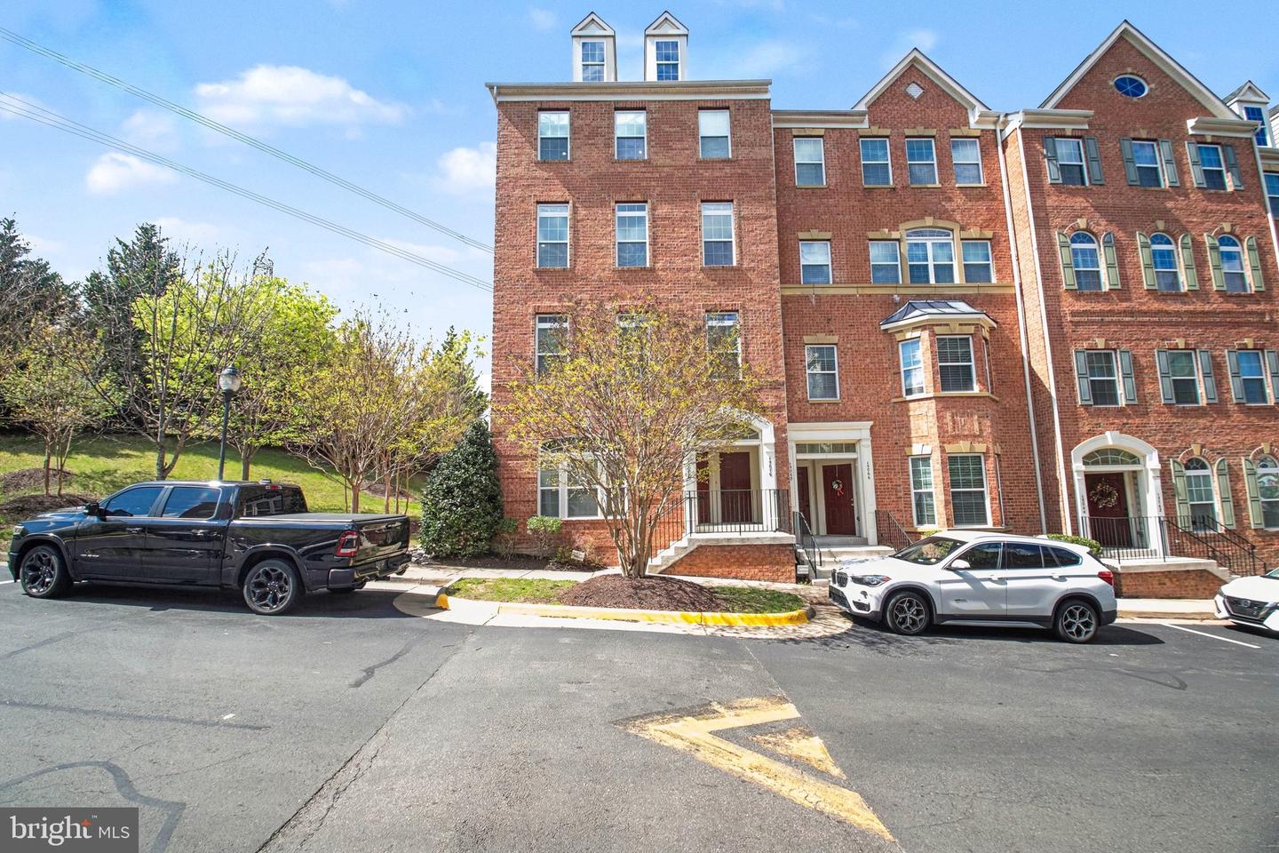15070 Leicestershire Street, Woodbridge