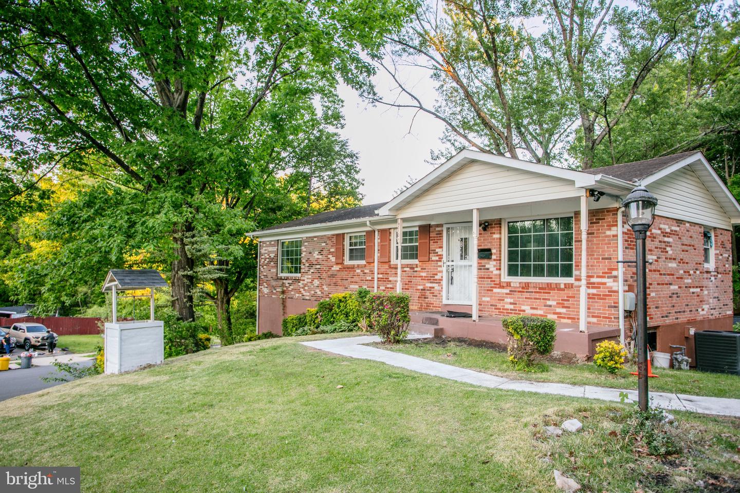 14810 Edgewater Drive