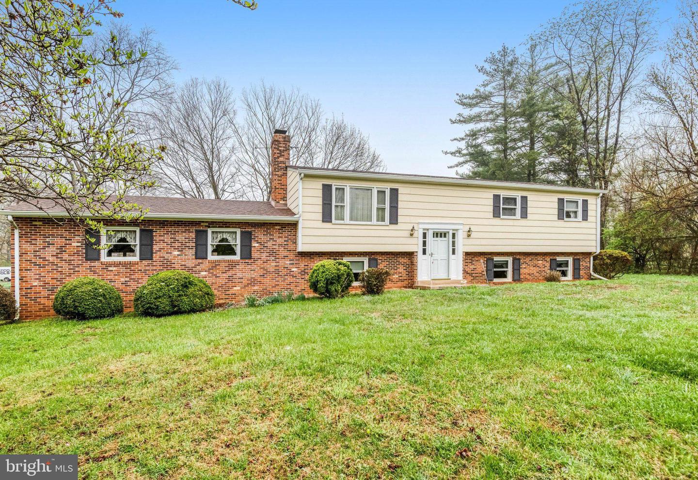 16504 Waterfall Road, Haymarket