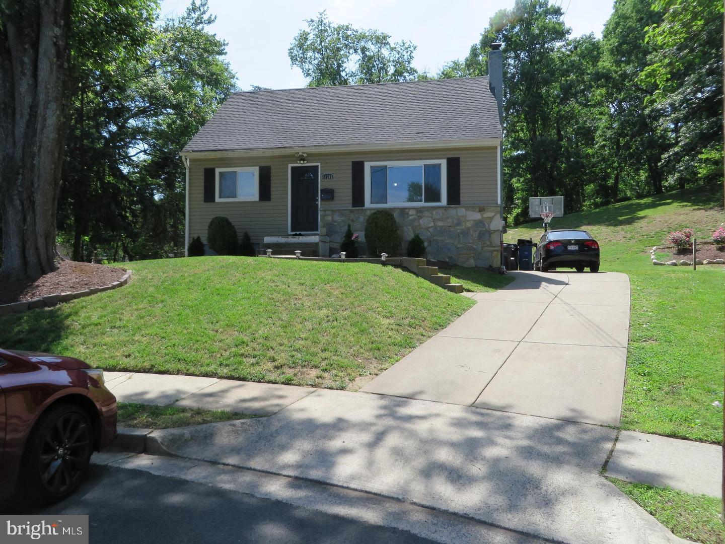 13202 Valley Drive, Woodbridge