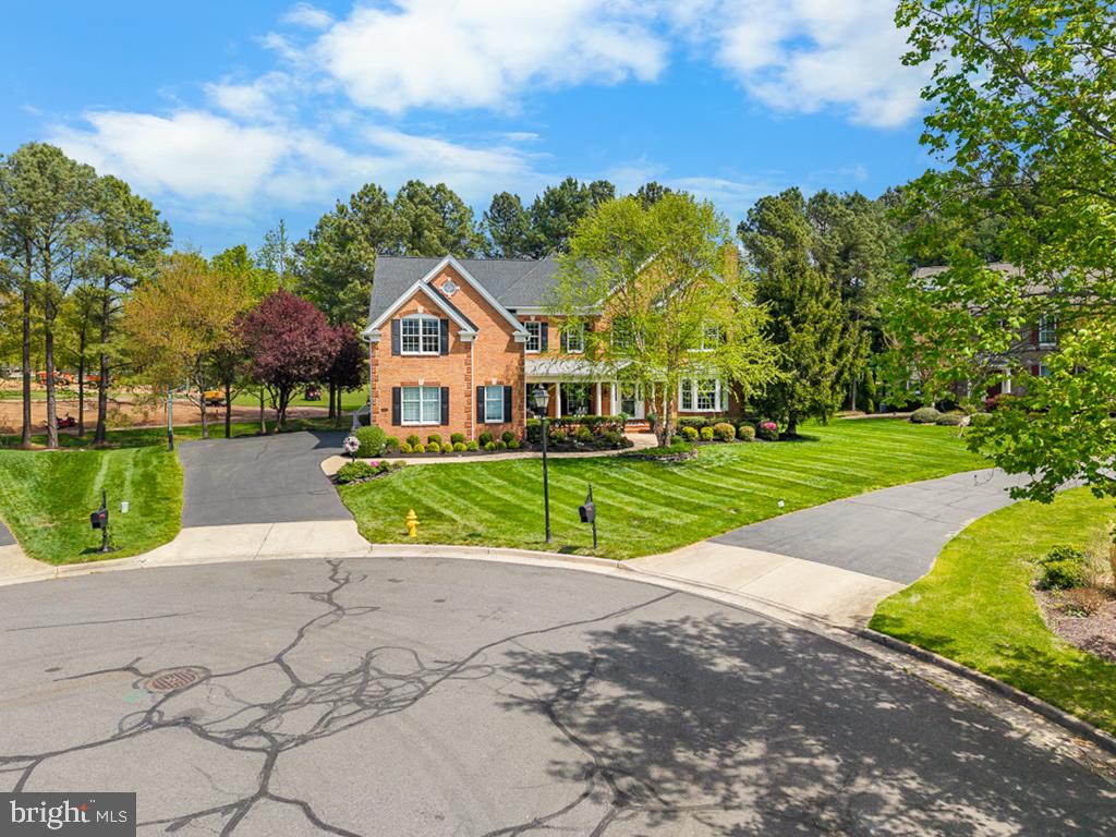15042 Medinah Court, Haymarket