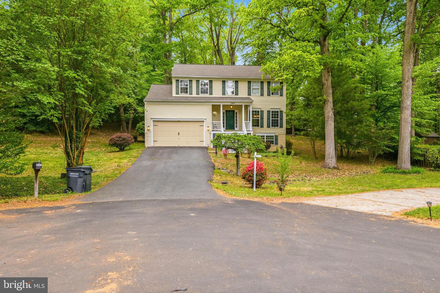 3404 Holly Circle