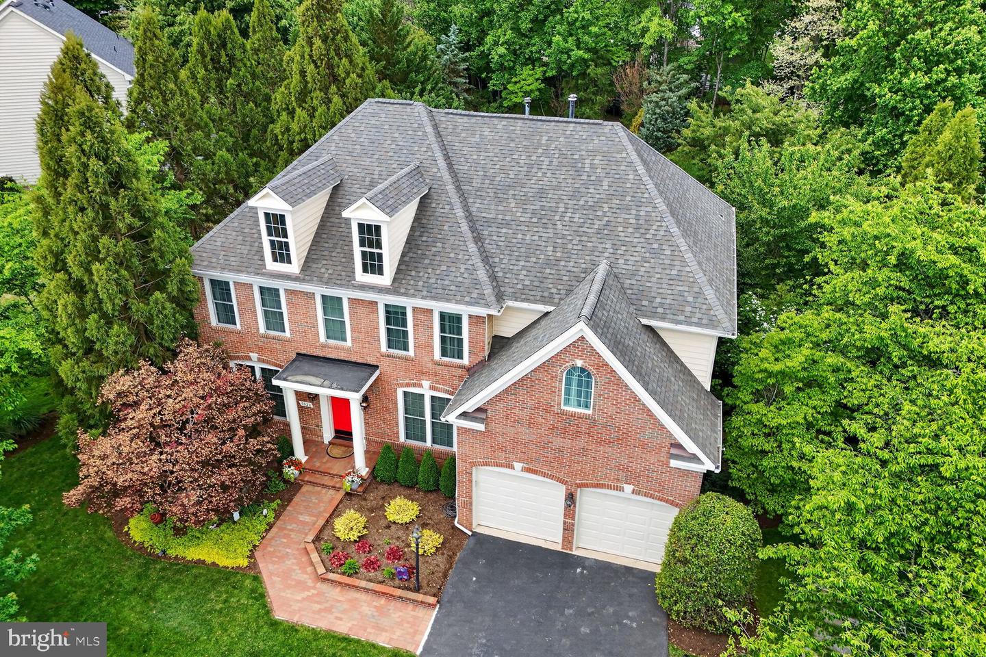 5028 Signature Court