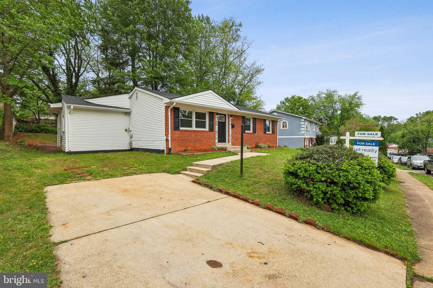 13811 Greenwood Drive, Woodbridge