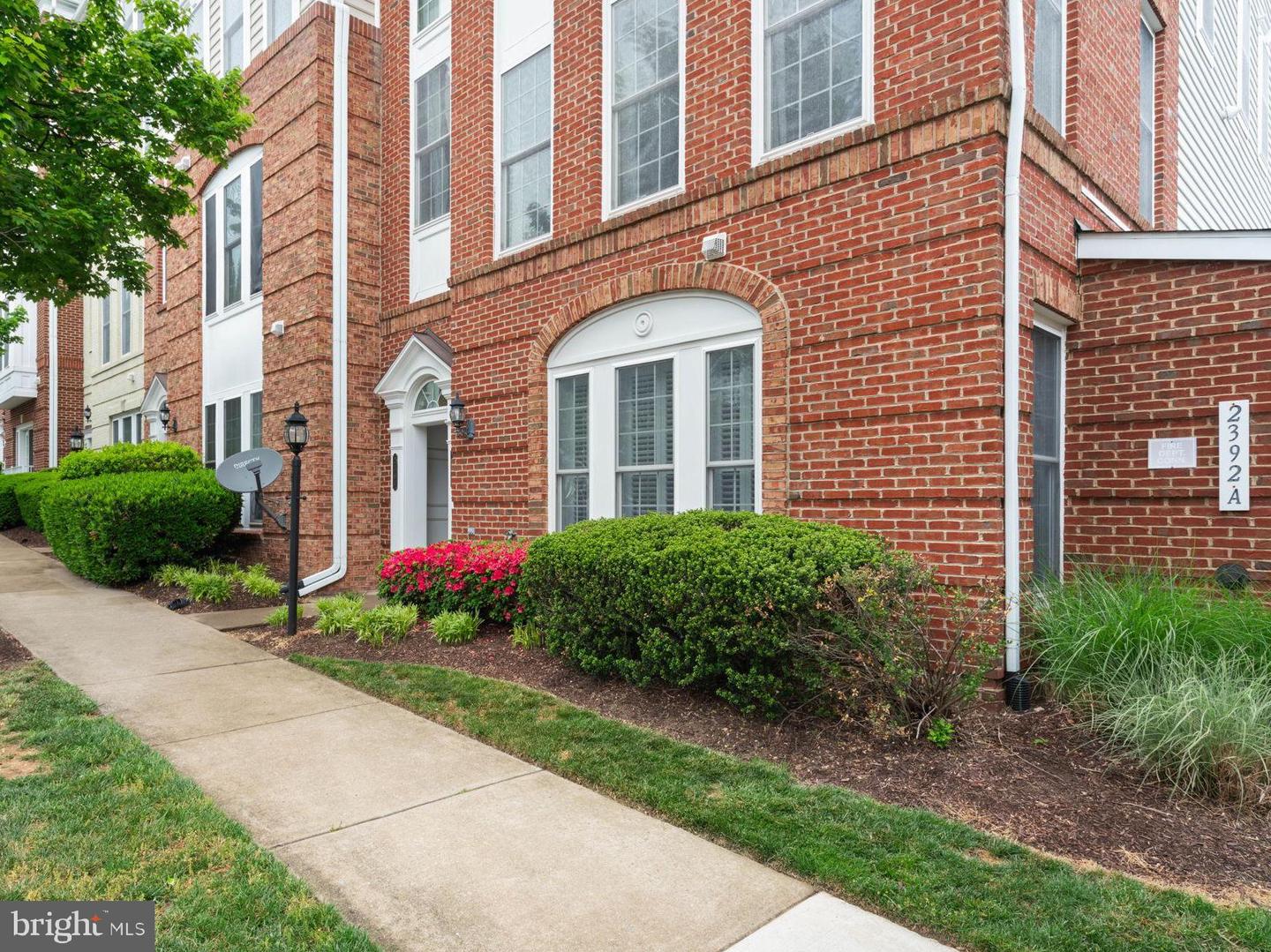 2392 Brookmoor Lane, Woodbridge